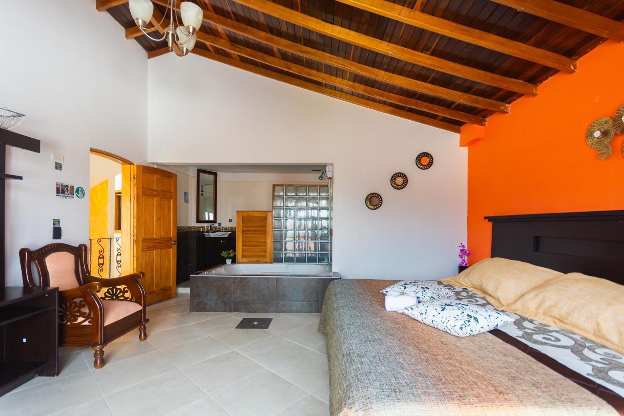 Hotel Real Guatape Exterior photo