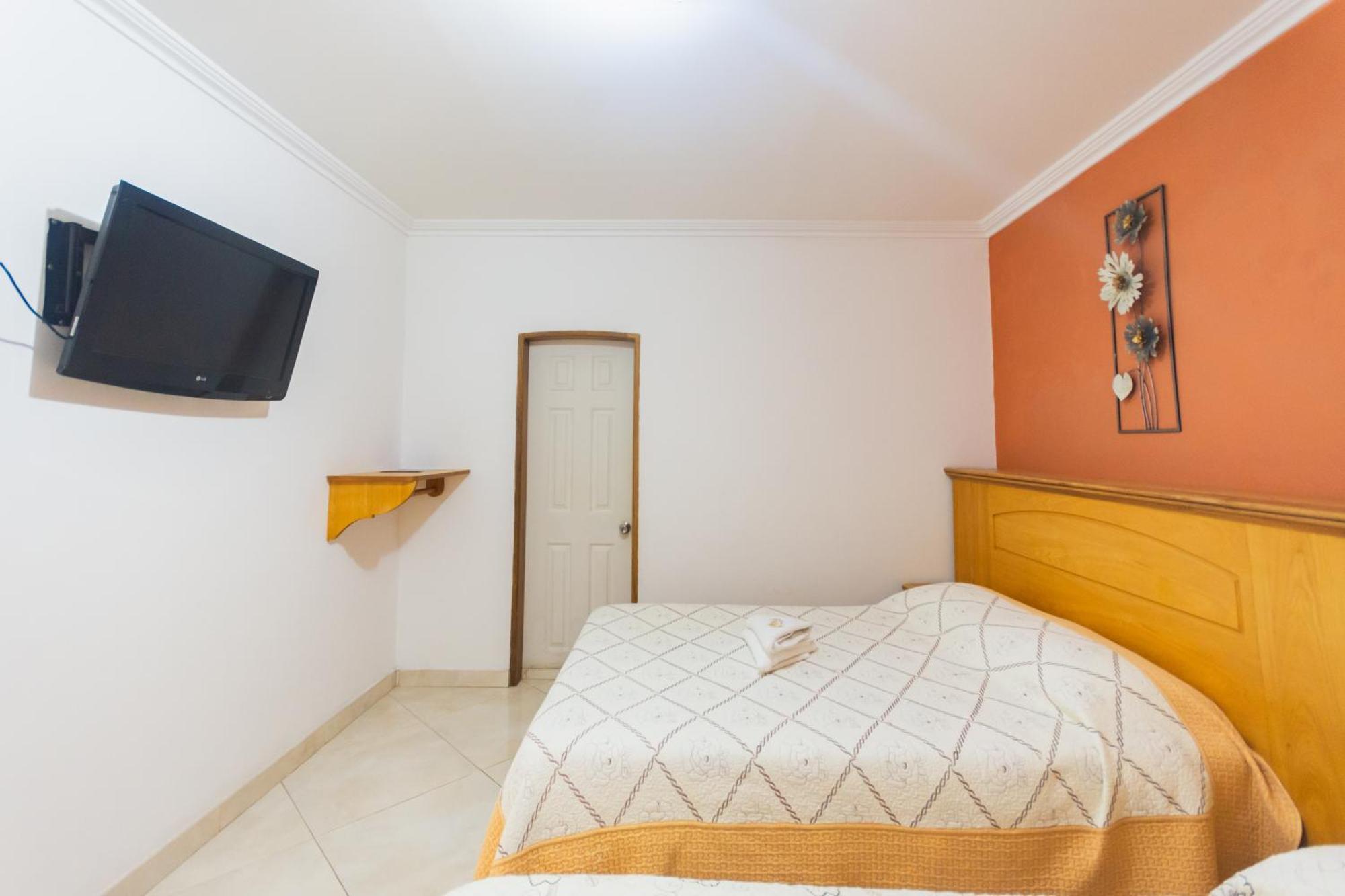 Hotel Real Guatape Exterior photo