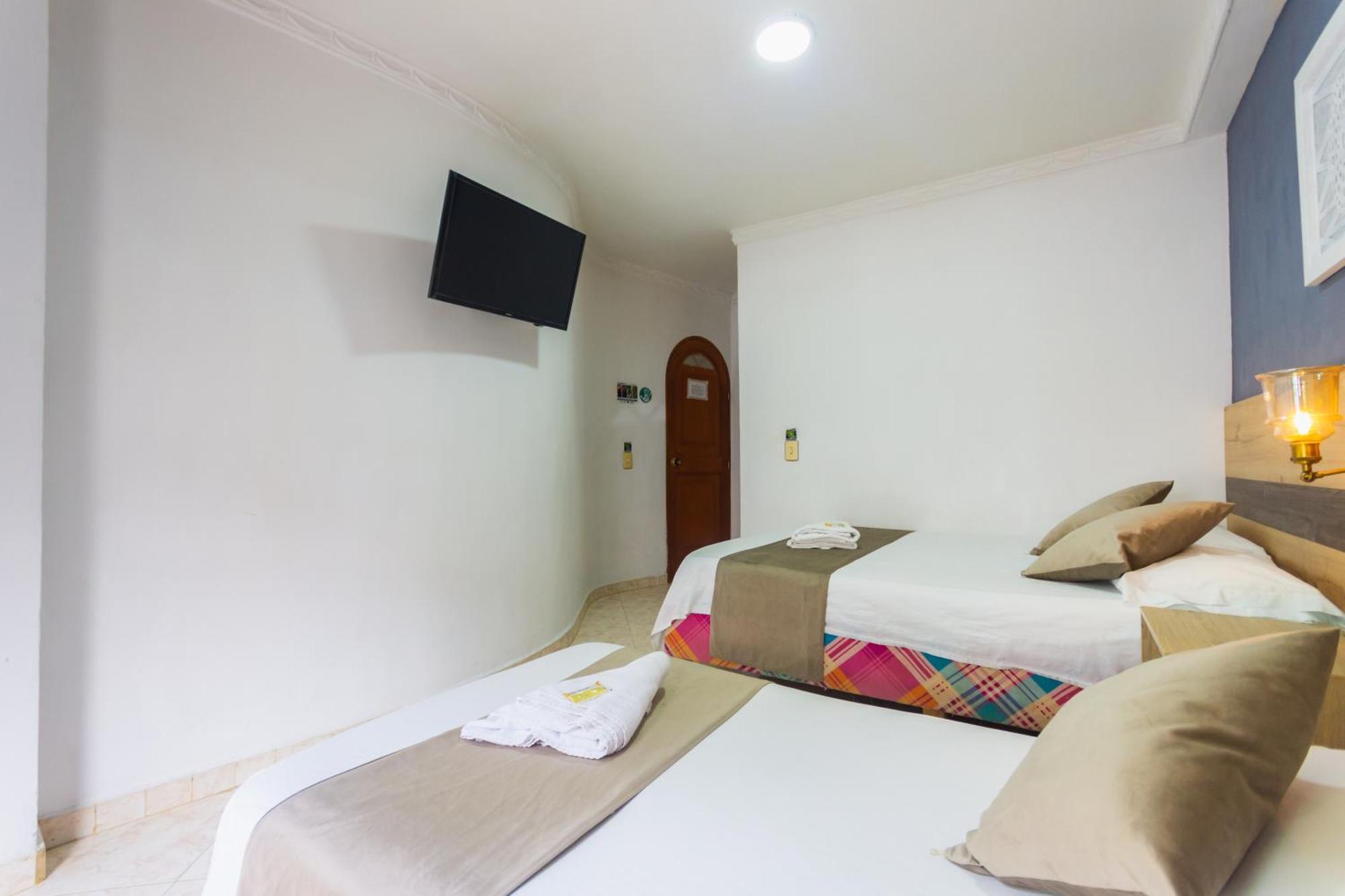 Hotel Real Guatape Exterior photo